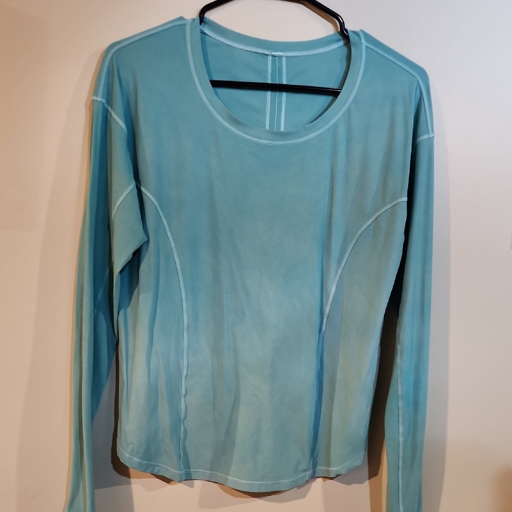 Lululemon Athletica Light Blue Long Sleeve Top